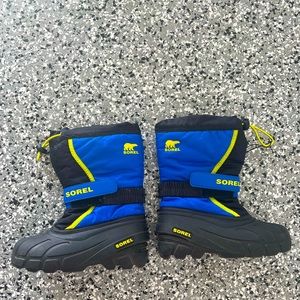 Boys Sorel winter boots
